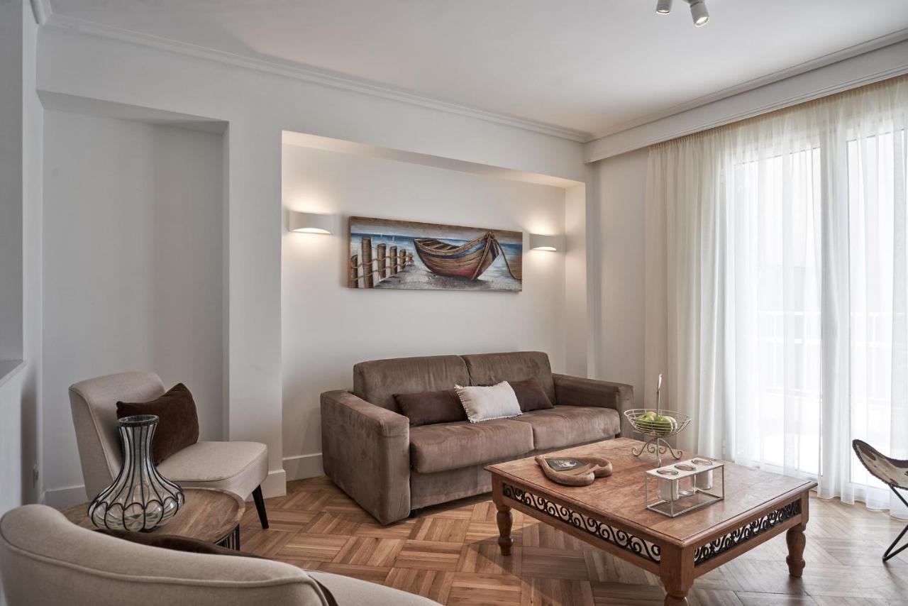 Apartment Marvelous N Bright Next To Megaro Mousikis
