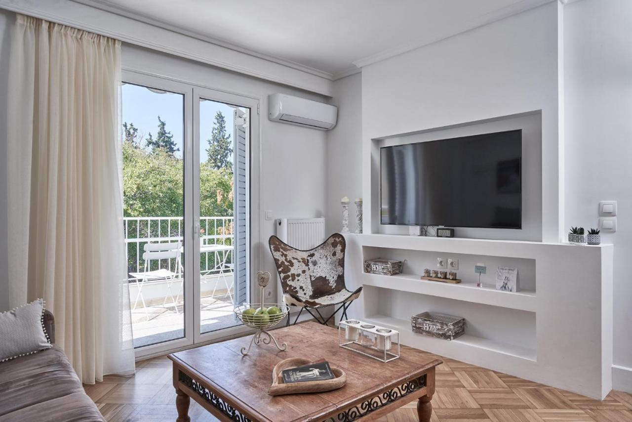 Apartment Marvelous N Bright Next To Megaro Mousikis Athens