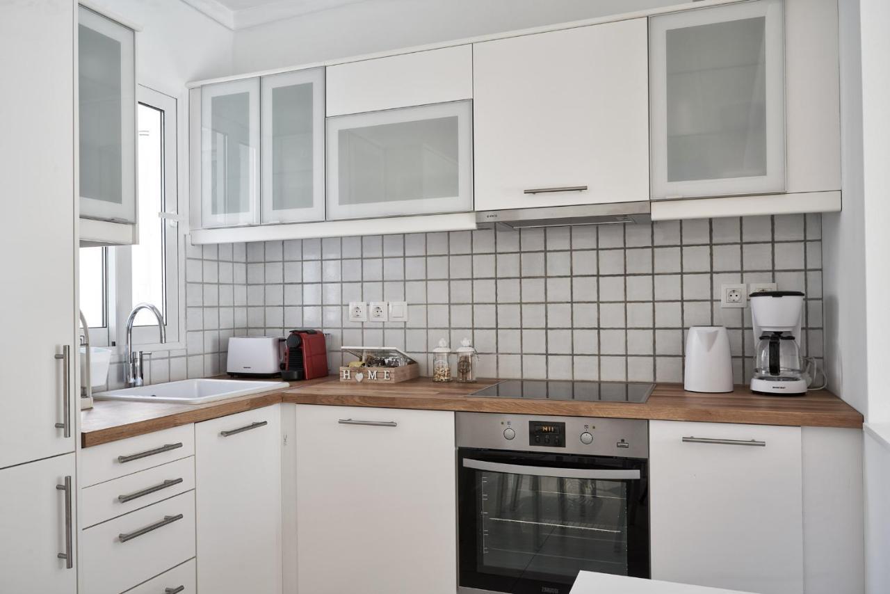 Marvelous N Bright Next To Megaro Mousikis Apartment Athens
